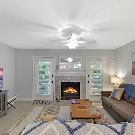 Coral Cottage